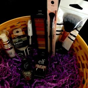 Makeup & Accessories